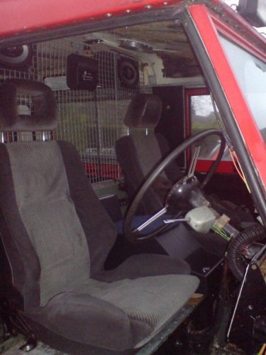 Seats from a Vauxhall Cavalier in the Land Rover